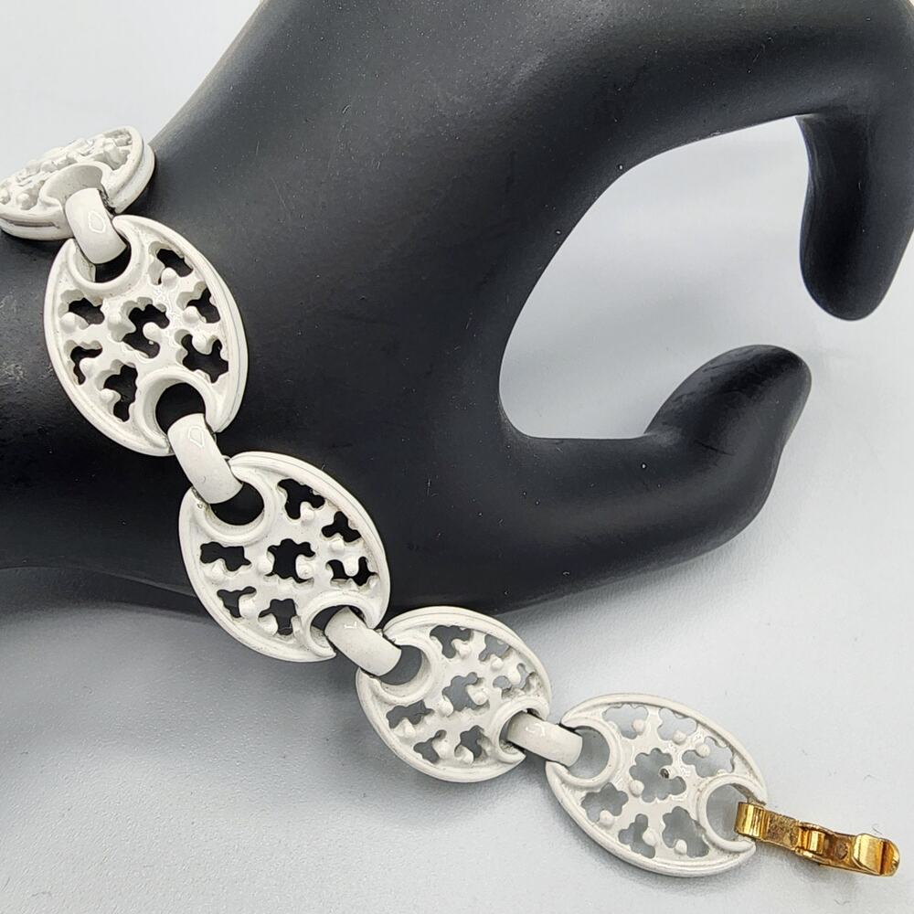 Crown Trifari White Enamel Bracelet Lace Oval Panels Book Link MCM Spring Bridal